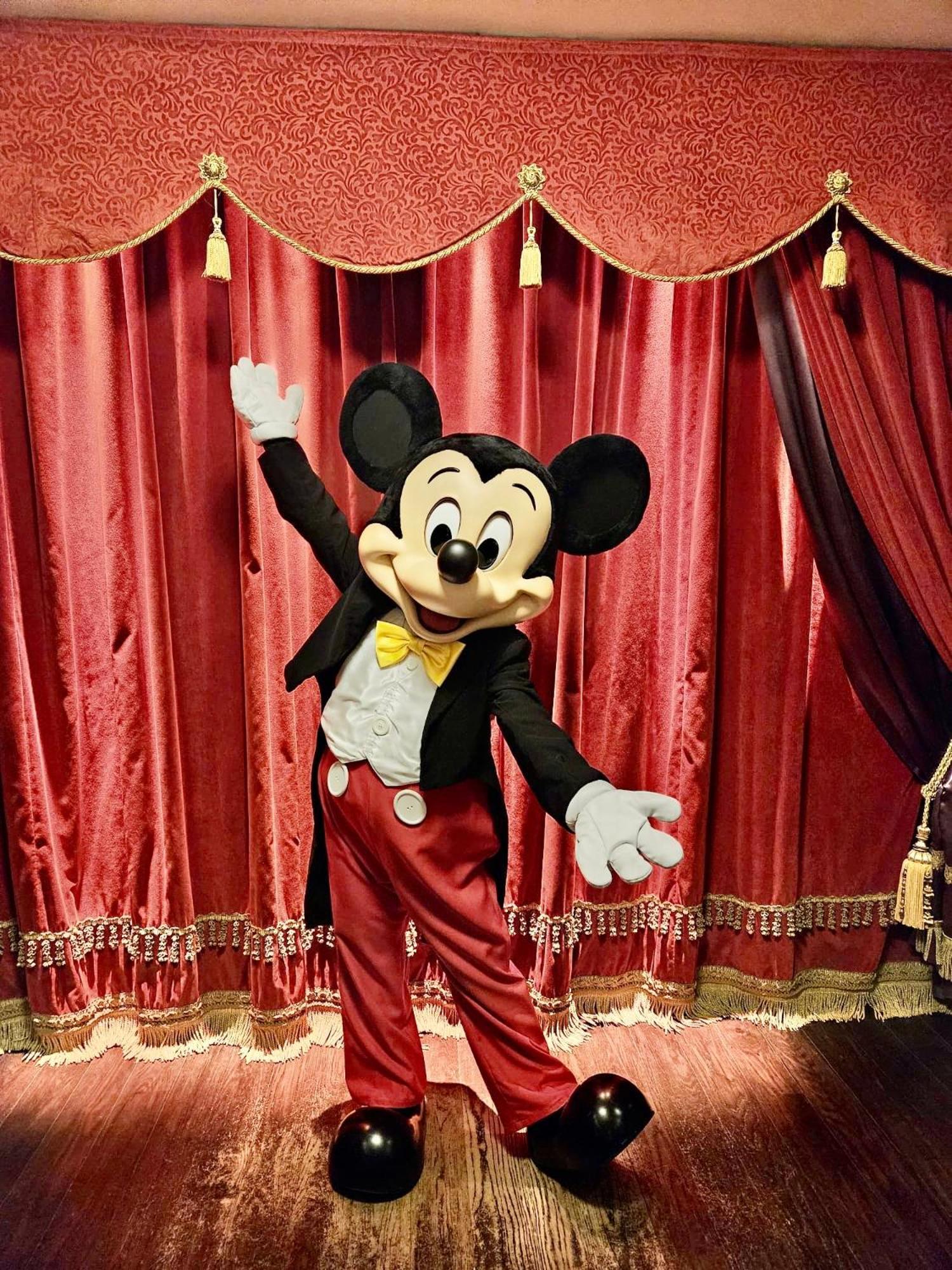 Studio Easy Check-In 8 Mins Disneyland 35 Mins Paris Free Starbucks Coffee Parking Wifi Биси Сен Жорж Екстериор снимка