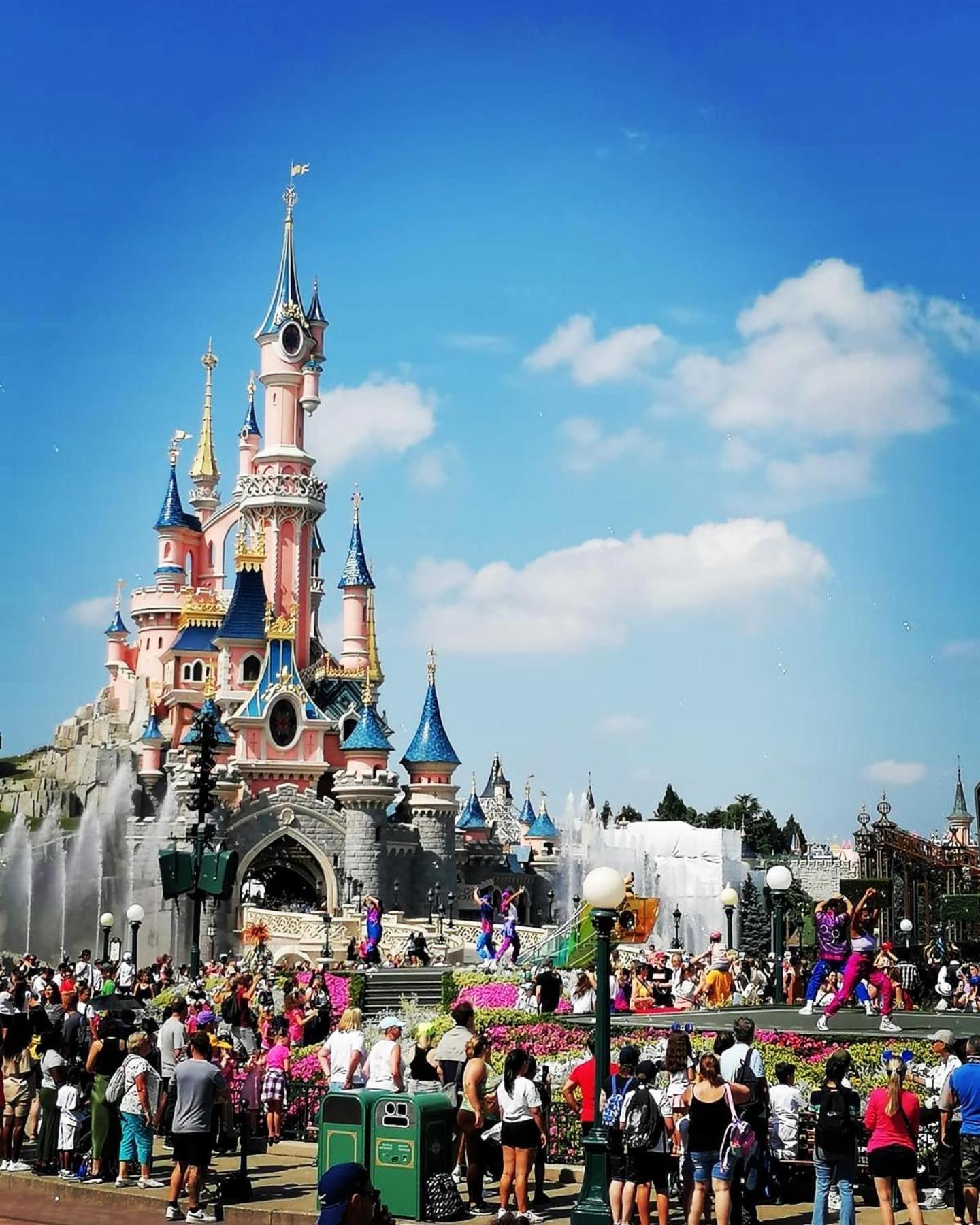 Studio Easy Check-In 8 Mins Disneyland 35 Mins Paris Free Starbucks Coffee Parking Wifi Биси Сен Жорж Екстериор снимка